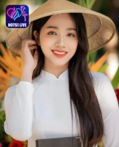 Read more about the article Áo Dài Tết: Hòa Nhịp Nét Đẹp Truyền Thống Trên Sân Ga – Hành Trình Hot51live và Ứng Dụng Livestream Show. The Beautiful Vietnam traditional