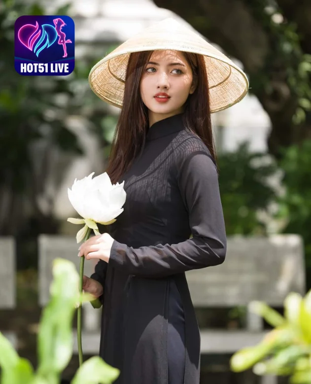 Đẹp Mặc Áo Dài Đen-hot51live 
