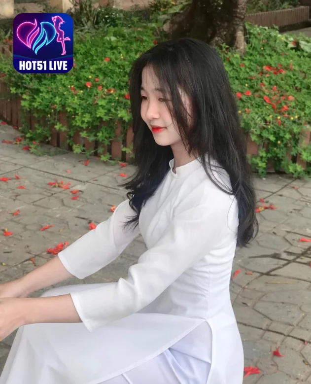 Nữ sinh xinh đẹp trong Áo Dài -Hot51live 