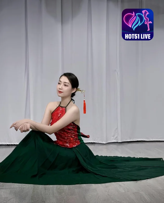 Thân Hoàng Thị Nga-Hot51live 